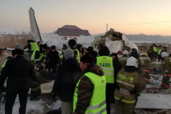Фотография к новости: Самолет Bek Air врезался в нежилой дом