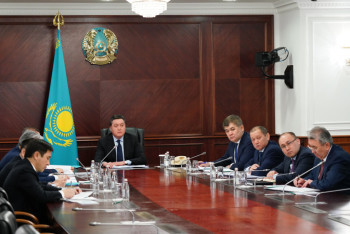 Фотография к новости: Мамин поручил расследовать причины авиакатастрофы и оказать помощь семьям погибших