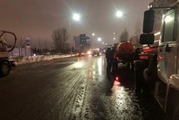 Фотография к новости: Водопровод прорвало в Нур-Султане: улицы затоплены, дома остались без воды