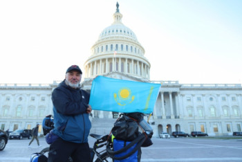 Фотография к новости: Казахстанский путешественник из Аляски направляется на Мыс Горн на велосипеде