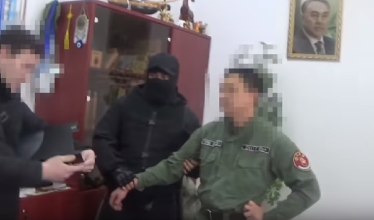 Глава Кинологического центра задержан по подозрению в получении взятки в Алматы