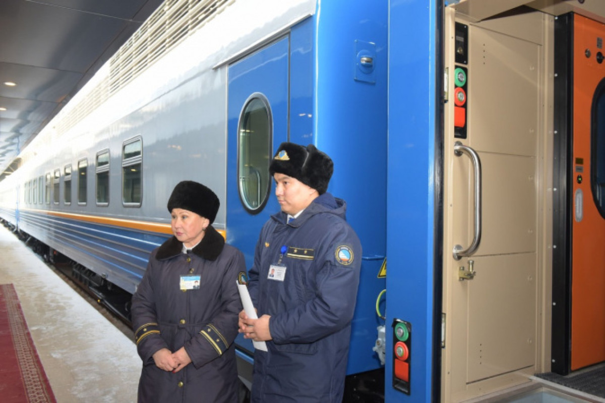 Новые казахстанские вагоны отправились в путь из Нур-Султана