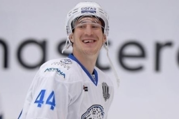 Фотография к новости: "Барыс" сообщил о достижении капитана команды Даррена Дица