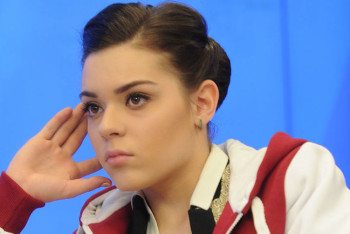 Фотография к новости: Аделину Сотникову обманула гадалка, пообещав фигуристке вернуть возлюбленного