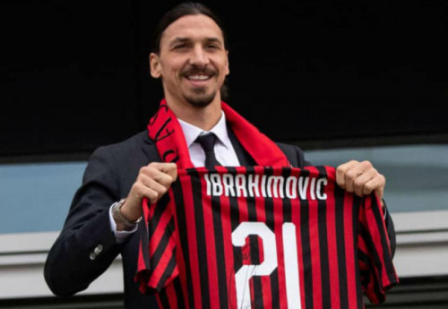 Фотография к новости: Златан Ибрагимович вернулся в "Милан" и сразу забил