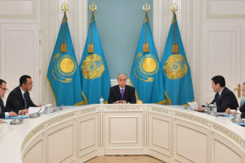 Фотография к новости: Токаев собрал руководство Администрации Президента на совещание