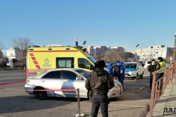 Фотография к новости: Мертвого мужчину обнаружили в припаркованной к торговому центру машине в Жанаозене