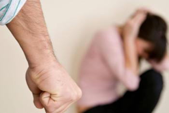 Фотография к новости: Мать троих детей вызвали за зарплатой и чуть не изнасиловали в Алматы