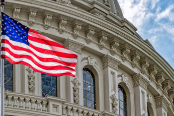 Фотография к новости: Конгресс США назвал Трампа диктатором