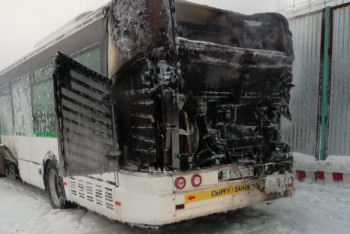 Фотография к новости: Пассажирский автобус загорелся в аэропорту Нур-Султана