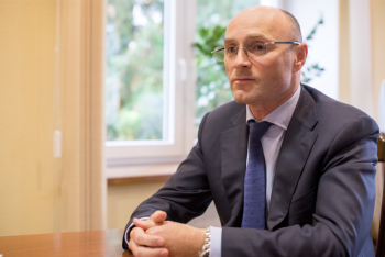 Фотография к новости: Президент МАУ прослезился, сообщая о смерти пассажиров и экипажа