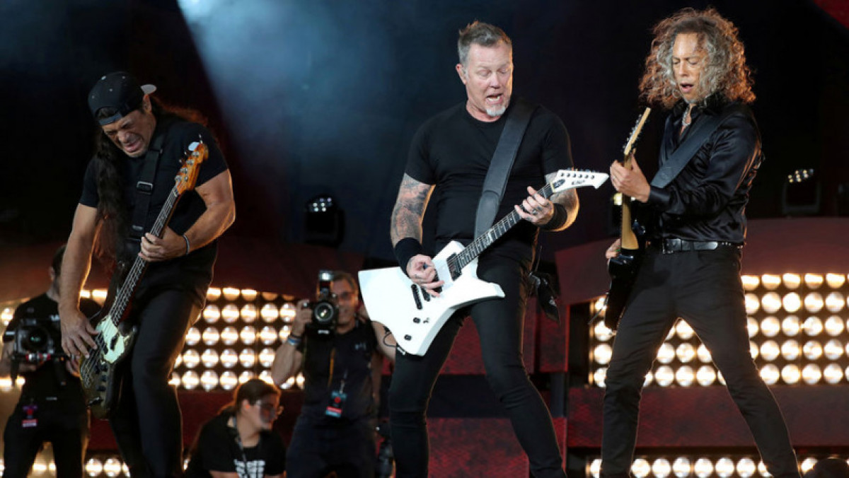Metallica перечислит полмиллиона долларов на борьбу с пожарами в Австралии