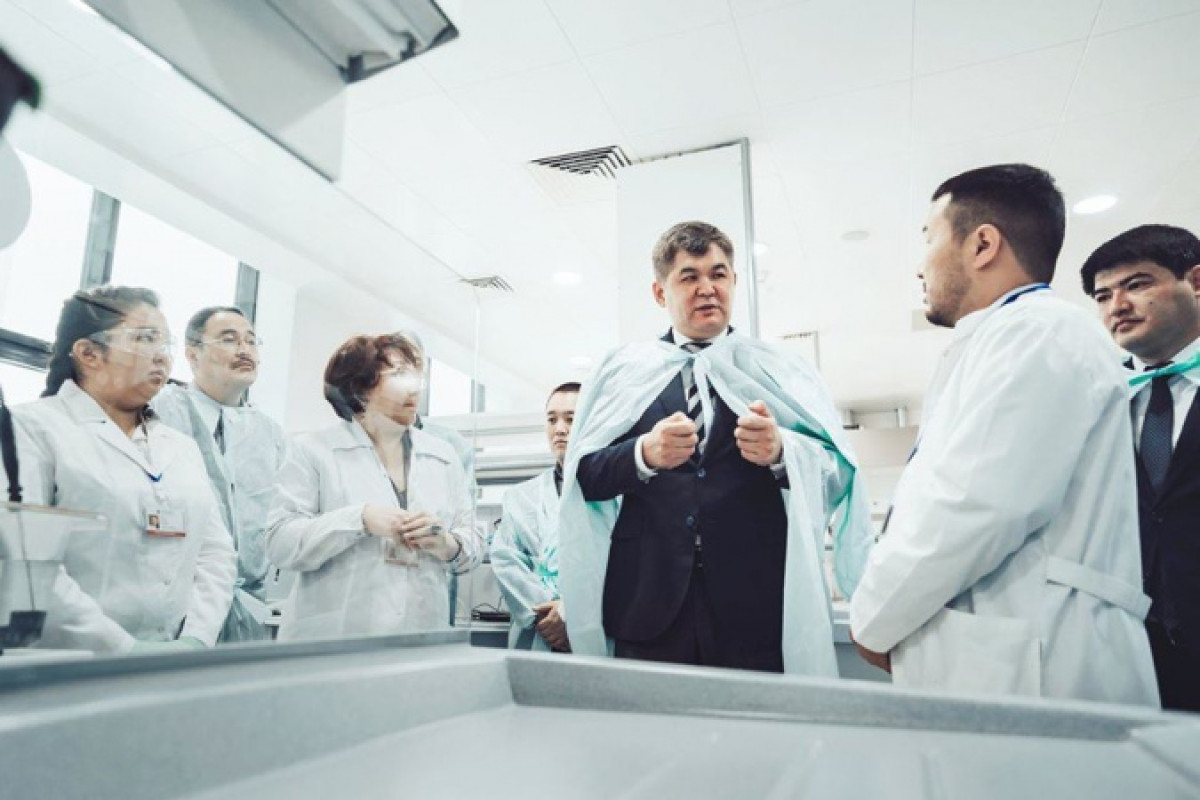 Биртанов поручил изучить смерть ребенка от ветрянки в Алматинской области