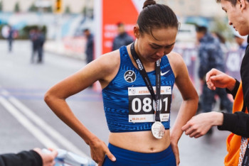 Фотография к новости: Гульжанат Жанатбек поборется за олимпийскую лицензию на марафоне в ОАЭ