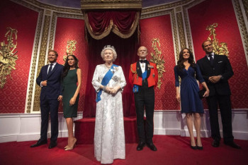 Фотография к новости: Елизавета II созвала семейный совет из-за принца Гарри и Меган Маркл