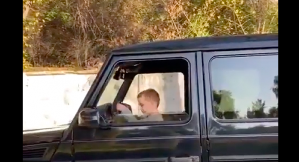 Алматинца привлекли к ответственности за передачу руля своему шестилетнему сыну