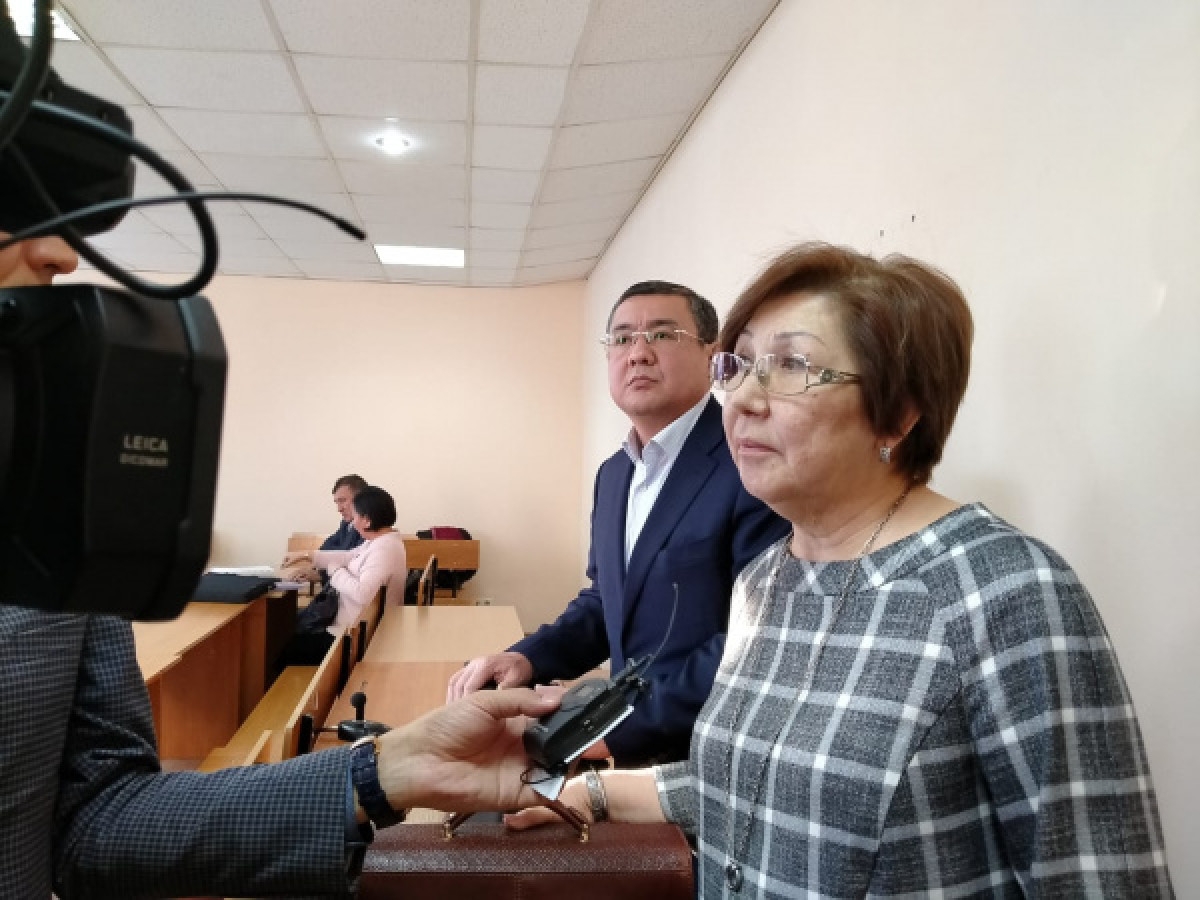 Гани Садибекова с адвокатом