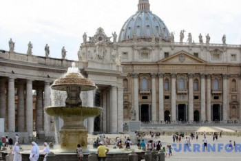 Фотография к новости: Ватикан обсуждает идею отмены целибата