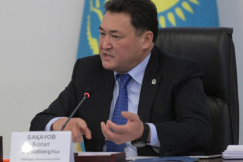 Фотография к новости: Булат Бакауов появился на работе