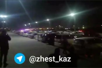 Фотография к новости: Видео митингующих владельцев авто с иностранными номерами появилось в Сети