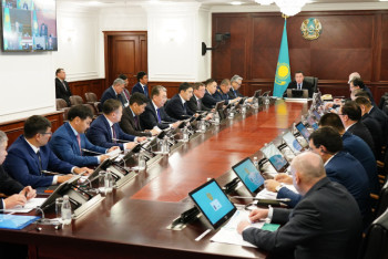 Фотография к новости: Мамин поручил завершить в 2020 году реализацию крупных автодорожных проектов