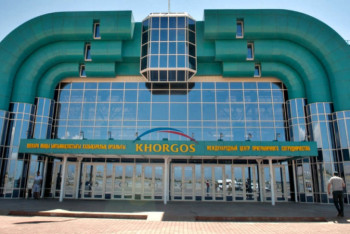 Фотография к новости: Для казахстанцев временно закроют Хоргос