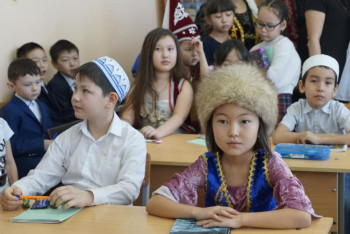 Фотография к новости: Класс казахского языка открылся в Тюменской области