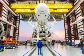 Фотография к новости: SpaceX протестировала систему спасения астронавтов с космического корабля