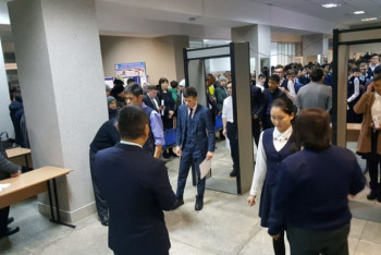 Фотография к новости: На списывании во время ЕНТ поймали 12 выпускников