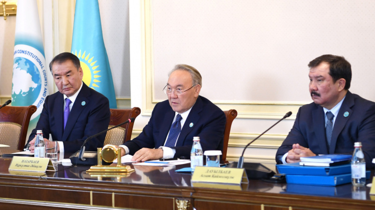 Елбасы принял участие в заседании Конституционного совета
