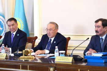 Фотография к новости: Елбасы принял участие в заседании Конституционного совета