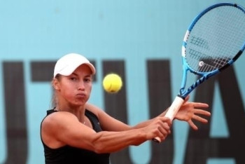 Фотография к новости: Путинцева в паре с россиянкой проиграла в первом круге парного турнира Australian Open