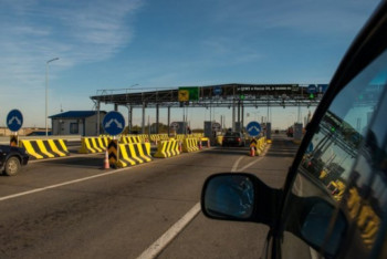 Фотография к новости: Более пяти миллиардов тенге заработали платные дороги Казахстана