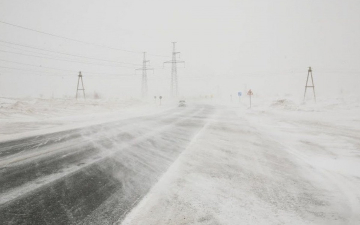 Власти Нур-Султана закрыли все трассы из-за непогоды