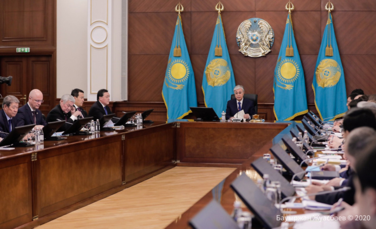 Президент поручил создать Центр мониторинга социально-экономических реформ