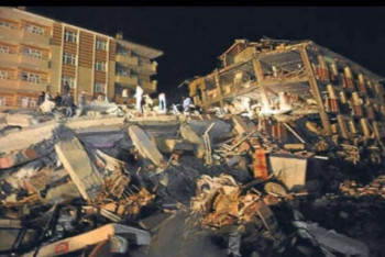 Фотография к новости: О жертвах сообщается в результате мощного землетрясения в Турции