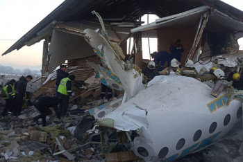 Фотография к новости: Скончался второй пилот разбившегося самолета Bek Air