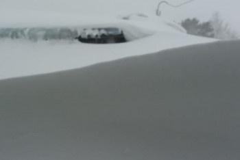 Фотография к новости: По крыши занесло снегом дома в селе ВКО