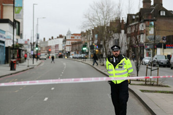 Фотография к новости: В Лондоне мужчина напал с ножом на прохожих