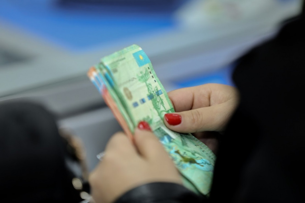 Более 97 тысяч семей в Казахстане подали документы на назначение АСП