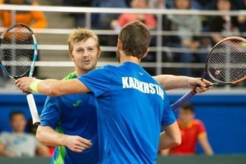 Фотография к новости: Казахстанские теннисисты выиграли турнир во Франции