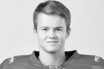 Фотография к новости: Все матчи ВХЛ 3 и 4 февраля начнутся с минуты молчания в память о Вилене Прокофьеве