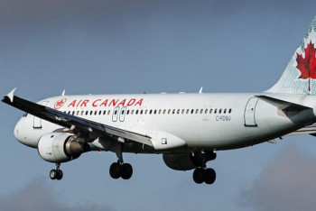 Фотография к новости: Самолет совершил экстренную посадку в аэропорту Мадрида