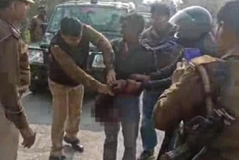 Фотография к новости: Индиец убил жену и пошел гулять с ее головой