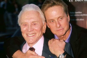 Фотография к новости: На 104 году жизни умер американский актер Кирк Дуглас