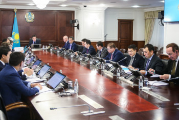 Фотография к новости: В Казахстане создан Совет по по транспорту