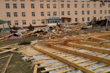 Фотография к новости: Крышу школы сорвало ветром в Туркестанской области