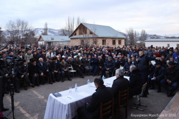 Фотография к новости: "Ваша родина – Казахстан!" – Сапарбаев обратился к жителям Кордая