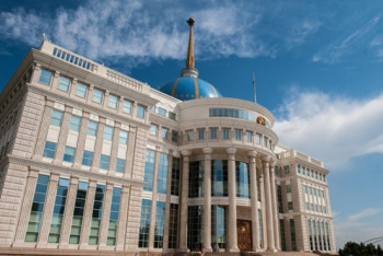 Фотография к новости: Пресс-секретарь Токаева прокомментировал слухи о большой численности аппарата Администрации Президента