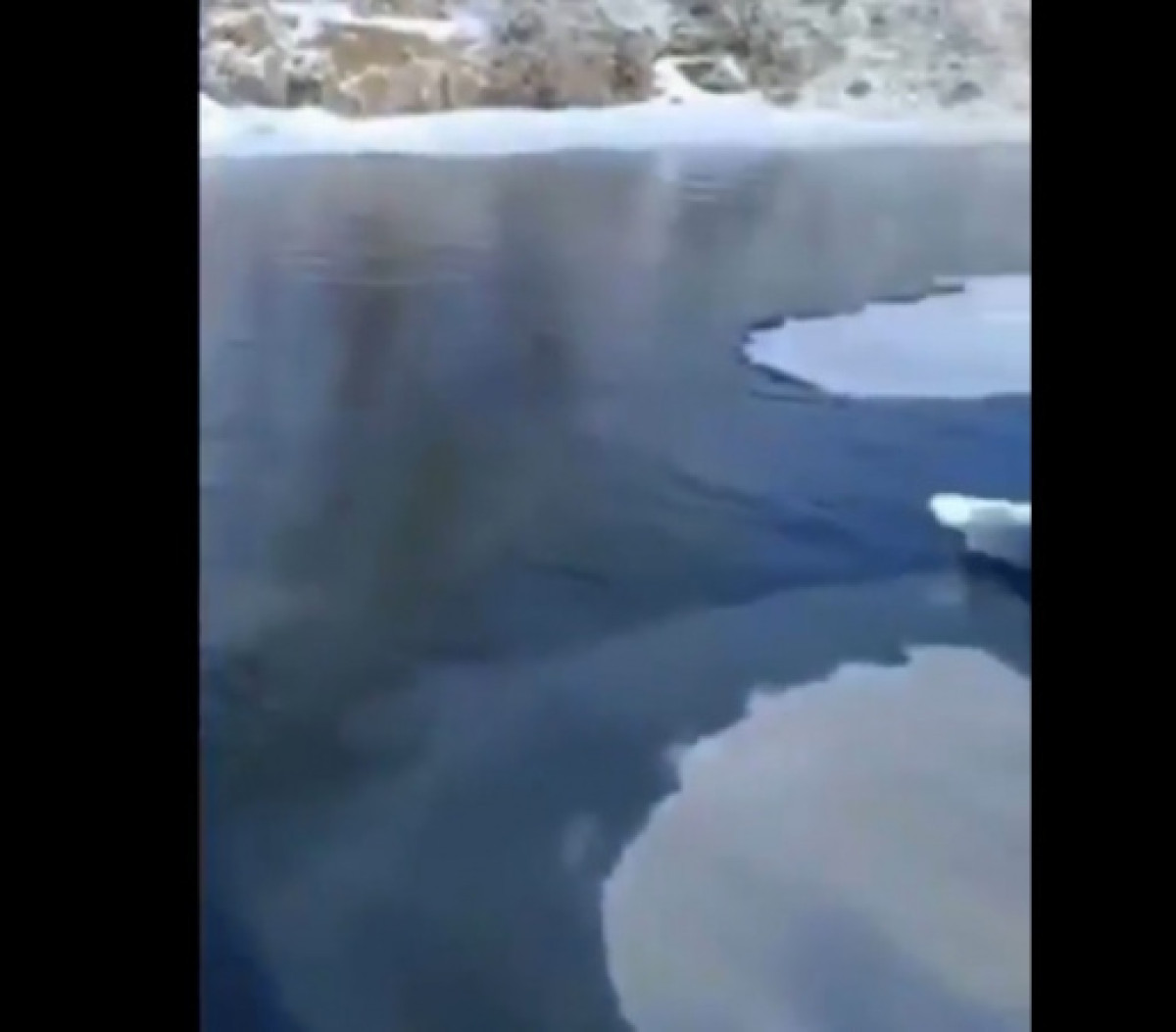 Зольные отходы попали в реку из-за утечки пульпы в Темиртау